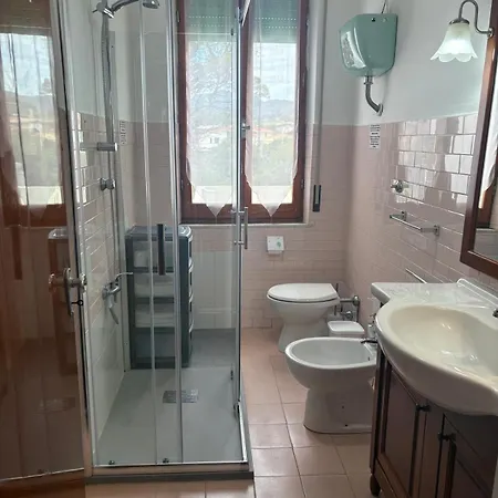 Ombra Dei Pini Apartmán La Caletta