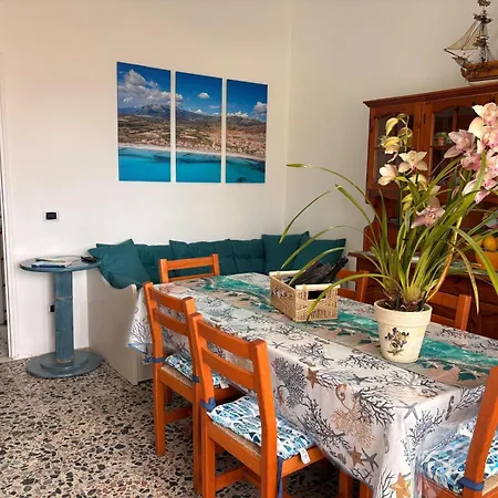 Ombra Dei Pini * La Caletta