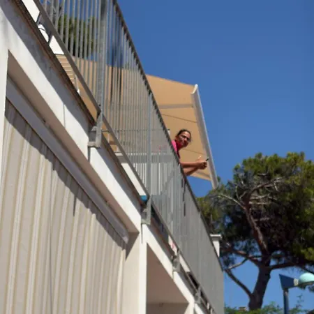 Ombra Dei Pini *